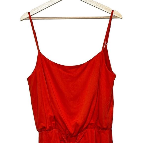 Gianni Bini NWT lipstick red short jumpsuit size M - Picture 3 of 14
